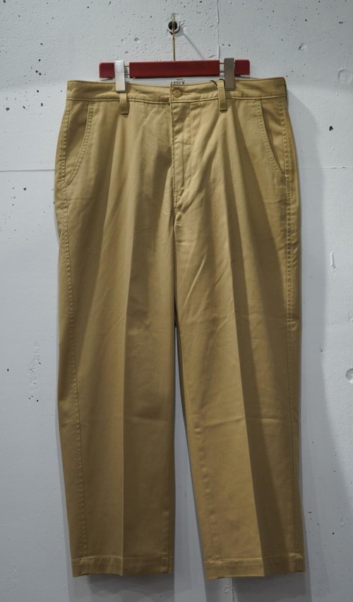  LEVI'S- STA-PREST / WIDE LEG - KHAKI